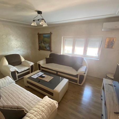 Apartman Niksic Lägenhet Exteriör bild