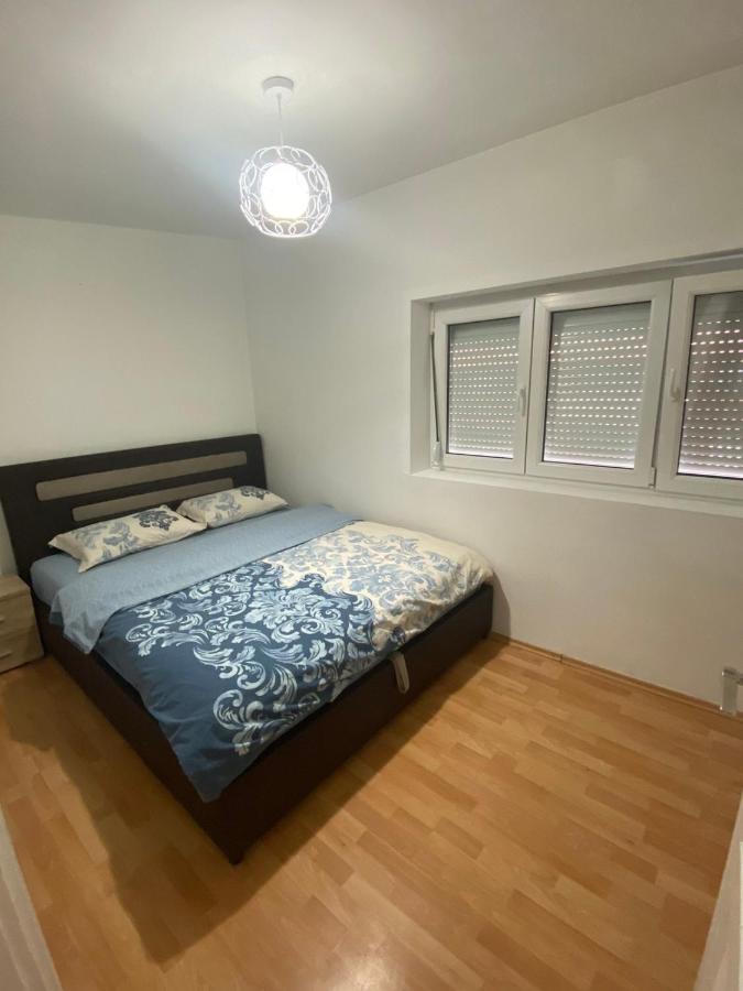 Apartman Niksic Lägenhet Exteriör bild