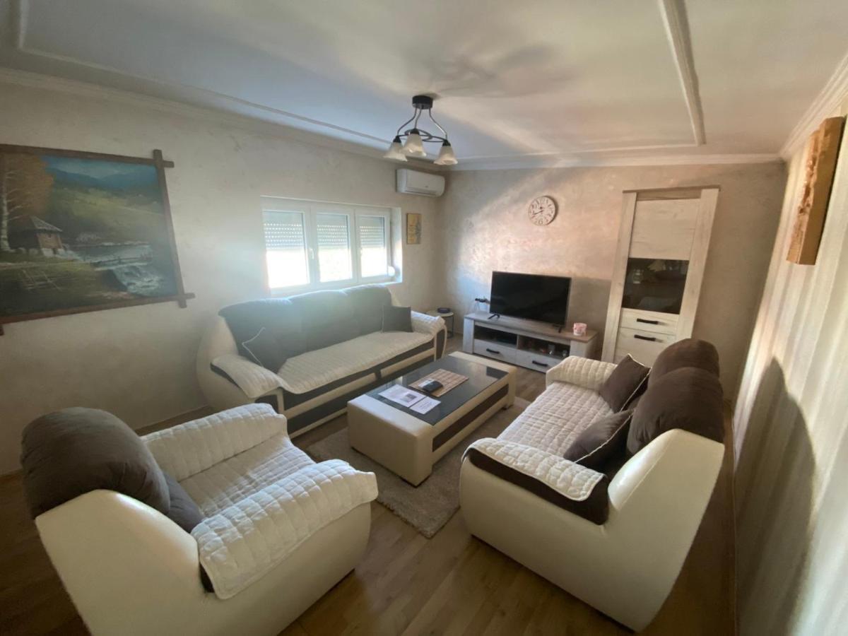 Apartman Niksic Lägenhet Exteriör bild
